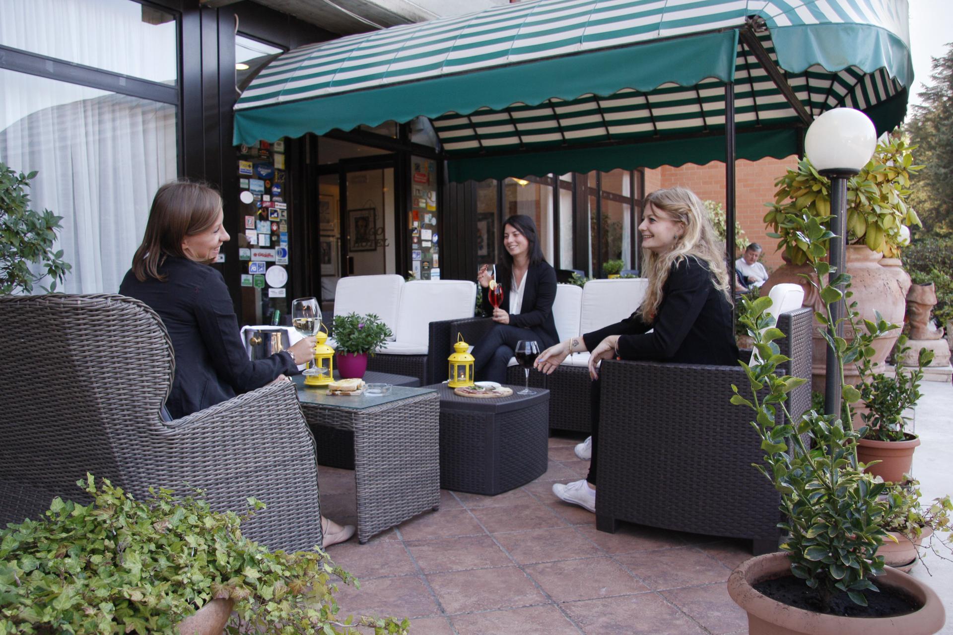 Ilgo Hotel Perugia Bagian luar foto